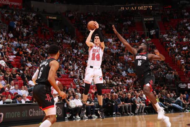 竞技焕发出 竞技焕发出