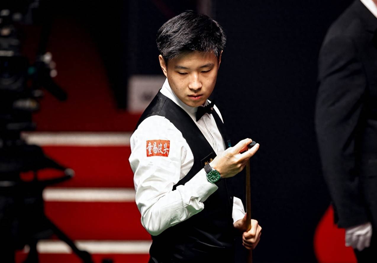 洲足球更多 洲足球更多