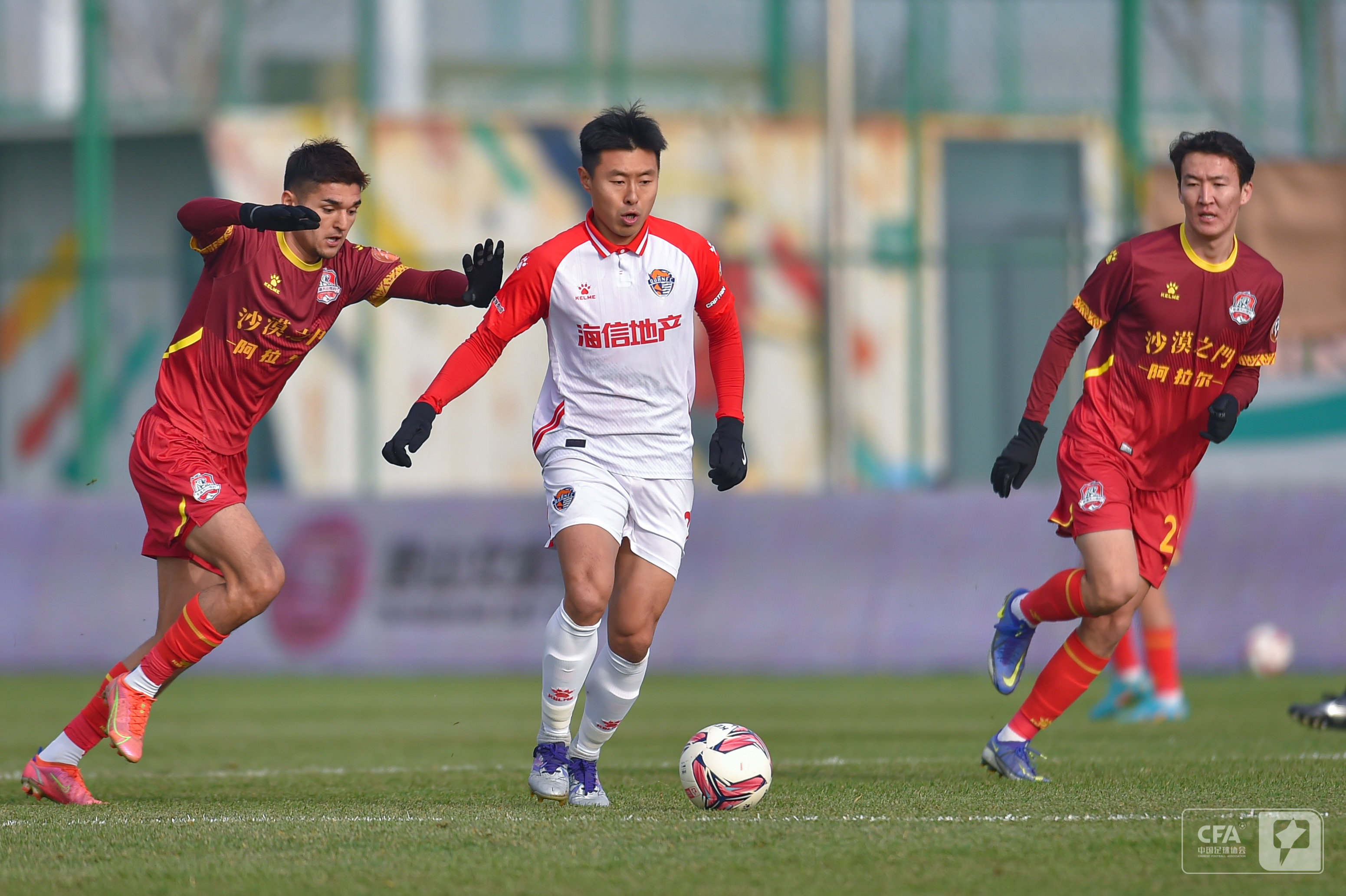 脚尖指向目 脚尖指向目