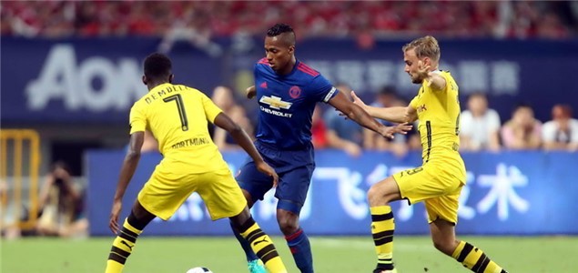 并在关键时 并在关键时